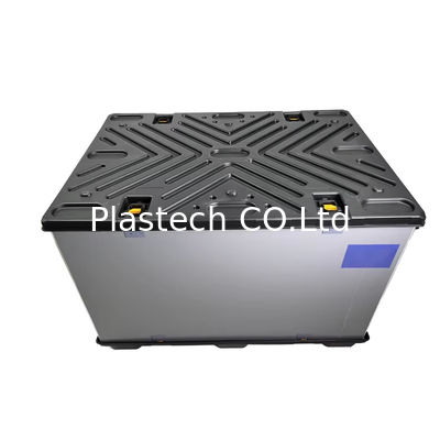 Envases con manga de 1600x1145x1067 mm con palets apilados en contenedores de plástico de envío