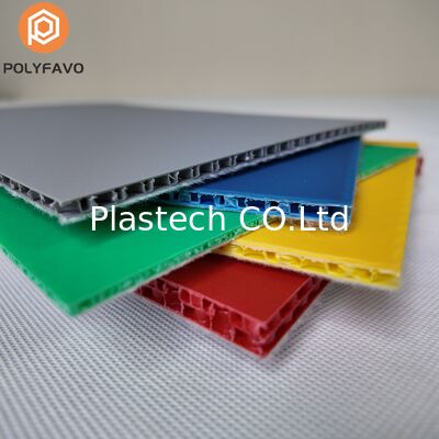 Tablero de protección de suelo de plástico de 5 mm 	Tablero de suelo de burbujas con fieltro en la parte posterior Tablero de nido de abeja de polipropileno PP Protección temporal del suelo